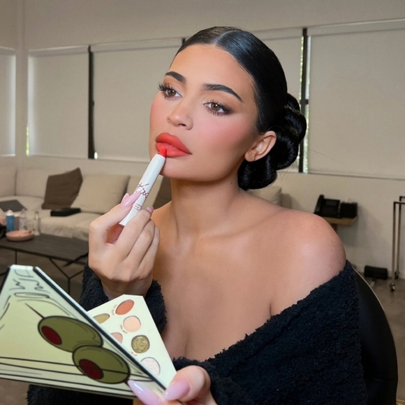 Kris Lip Crayon Set - Picture 13 of 16